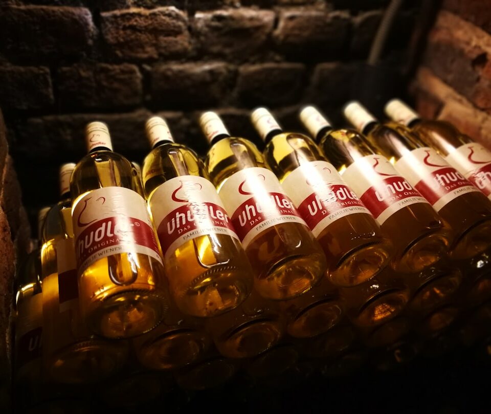 Die besten Wege, Wein aus Österreich diesen Sommer zu genießen