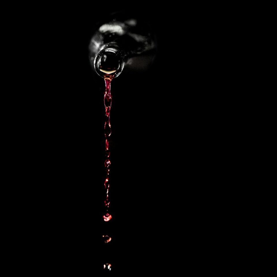 8 Essential Zinfandel Wines for Every Collector