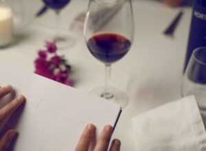 Wein blind verkosten: So gelingt deine Blindverkostung zuhause
