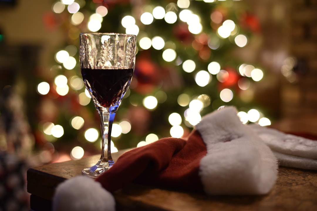 Wein als Geschäftsgeschenk: Mit der richtigen Flasche Beziehungen stärken