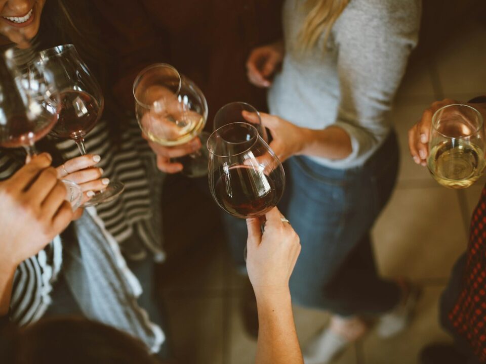 Wein Cocktail Rezepte: Prickelnde Weincocktails für Sommer, Aperitif & Party