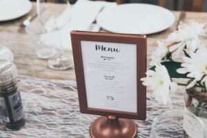 Wein zur Hochzeit: Auswahl, Menge & stilvolle Ideen für euren großen Tag