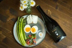 Welcher Wein zu Spargel? Die besten Tipps für weißen und grünen Spargel