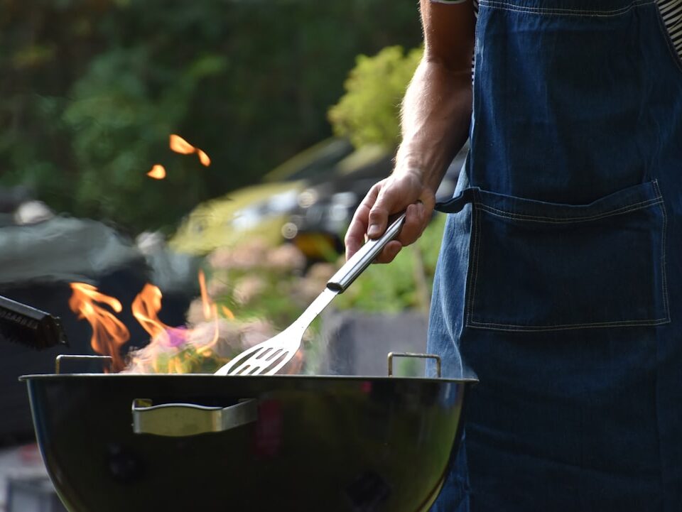 Welcher Wein zum Grillen? Die besten Weine für Steak, Fisch, Gemüse & Co.